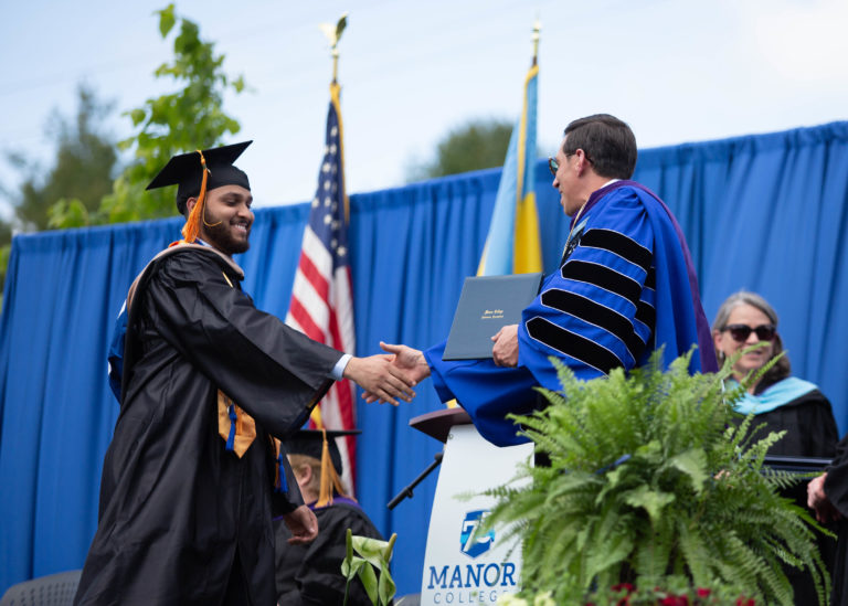 Northeast native Bashir speaks at Manor graduation