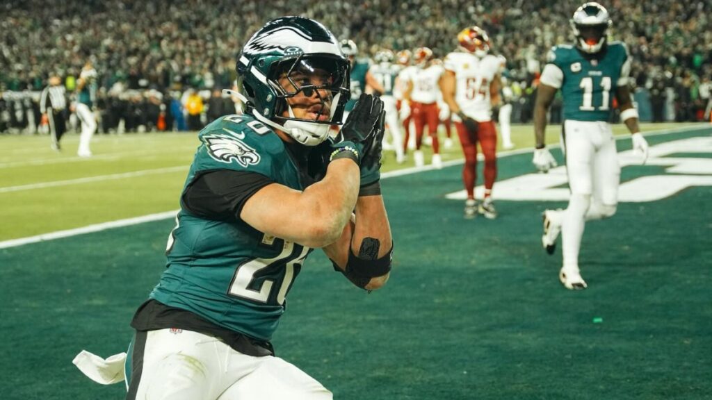 Saquon Barkley Leads Eagles